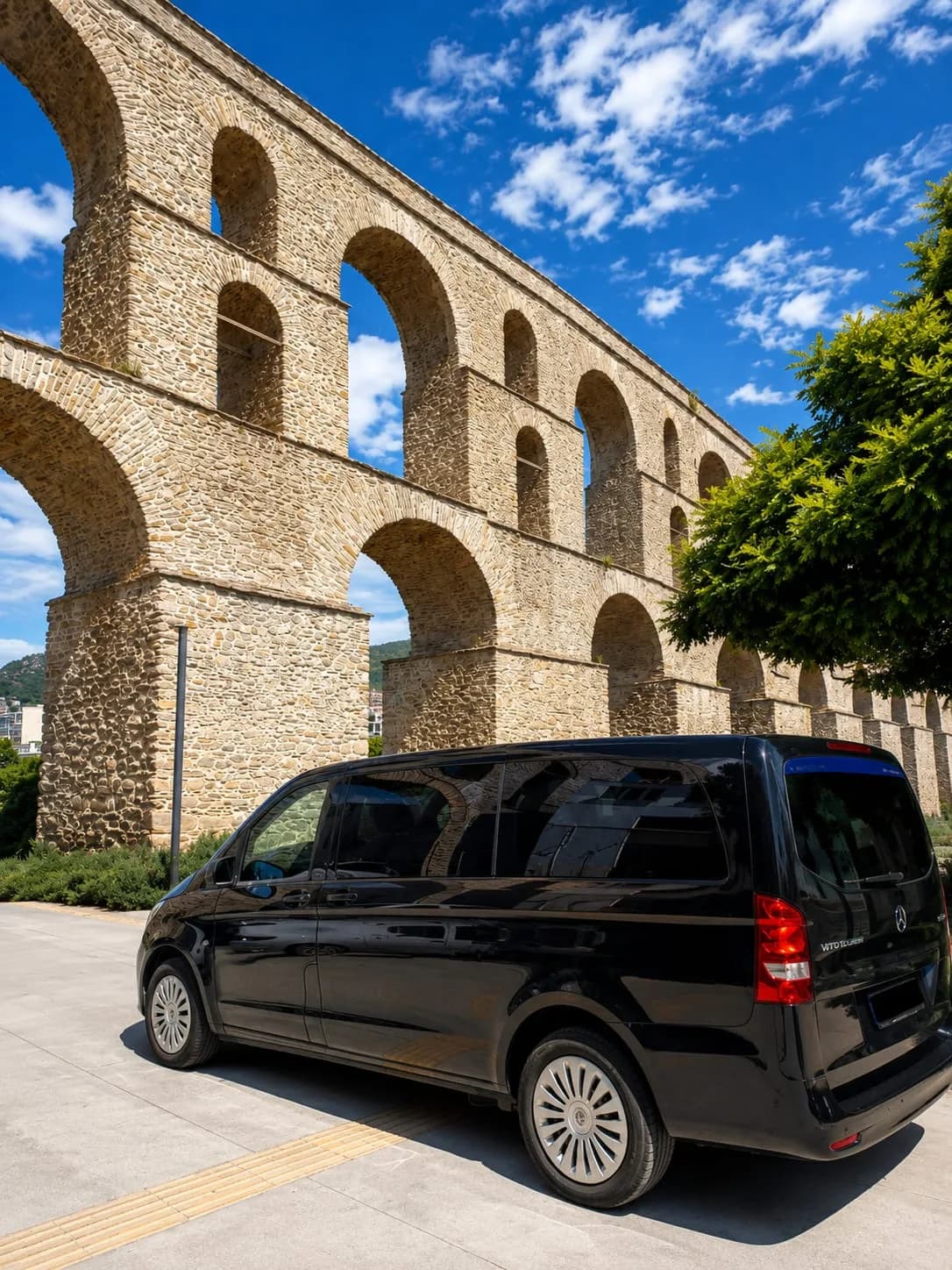 Delbeteris Mercedes-Benz Vito at the Kamares aqueduct in Kavala Old Town